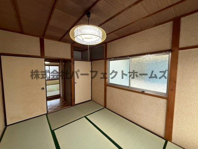 黒原城内町戸建　賃貸の和室|い草の香りが落ち着く素敵な和室です
