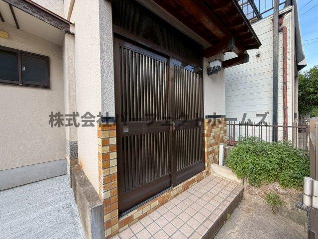 黒原城内町戸建　賃貸のエントランス|エントランスです