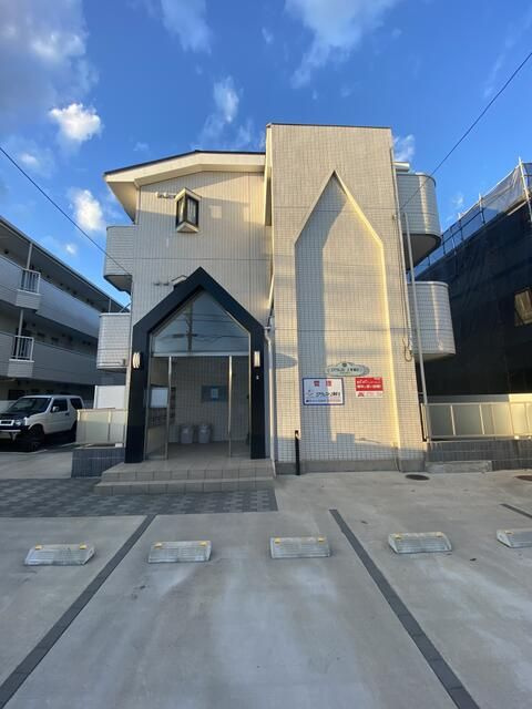 大和市上草柳の賃貸マンションの外観