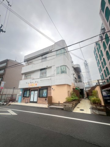 モンドベルピアの外観