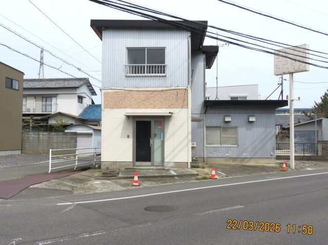 津市半田字川田の外観