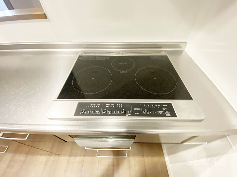 グラントレ宮城のキッチン|IH3口コンロです