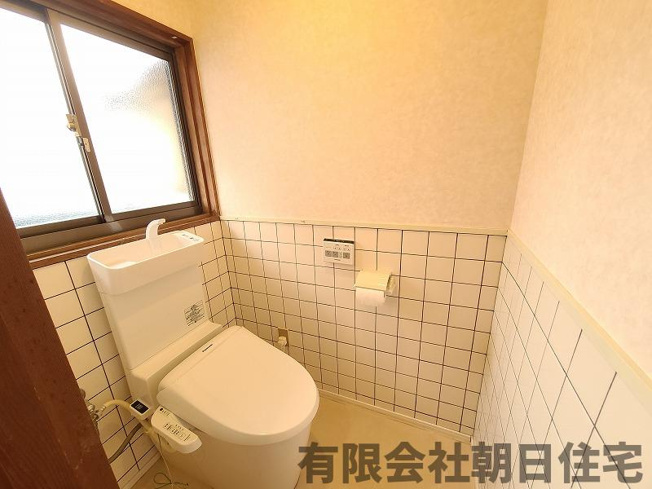 【トイレ】 | 八雲町日吉中古戸建 | 清潔感のあるトイレです
