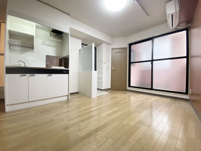 ステイタス難波の居間・リビング|ステイタス難波　内装