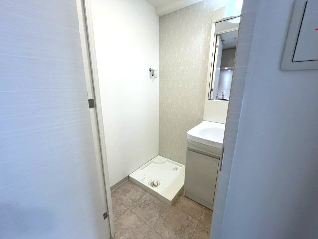 S-RESIDENCE新大阪WESTの洗面所