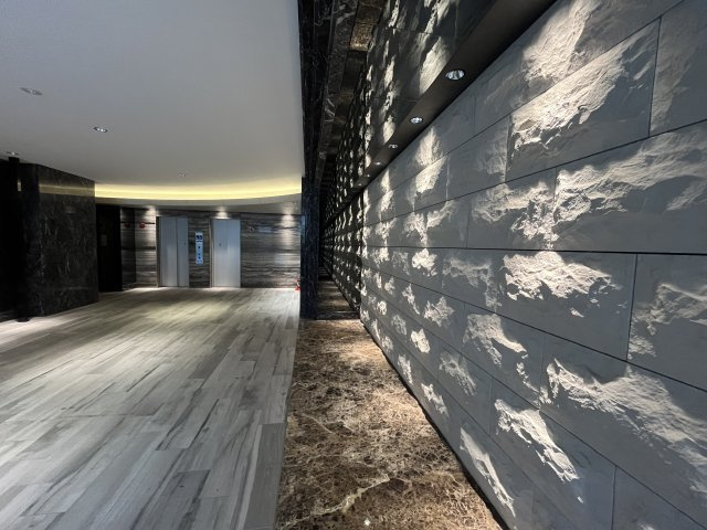 S-RESIDENCE新大阪WESTのロビー