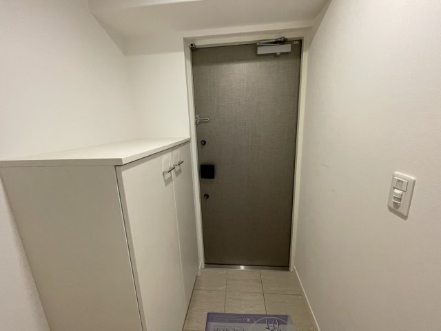 Dimus新大阪の玄関