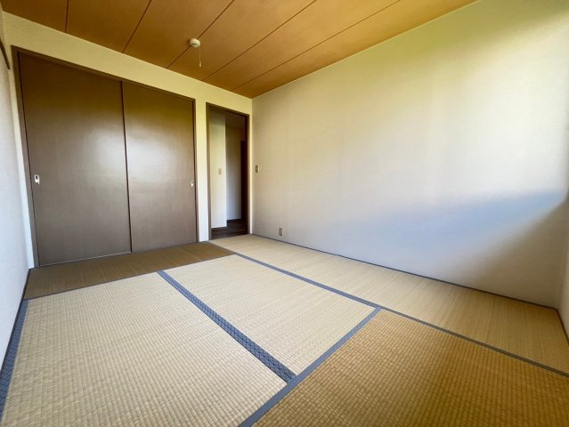 サンビレッジ南春日丘F棟の内装