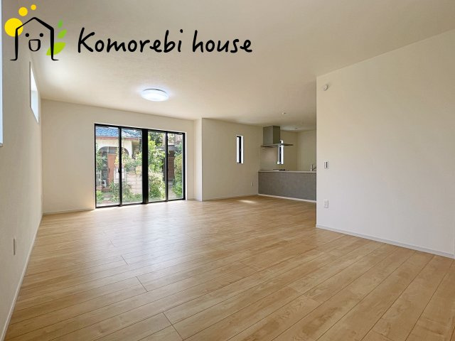 さいたま市西区佐知川　10期　新築一戸建て　グレイス　01の居間・リビング|リビングです