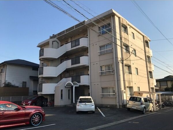 アメニティ板倉の外観