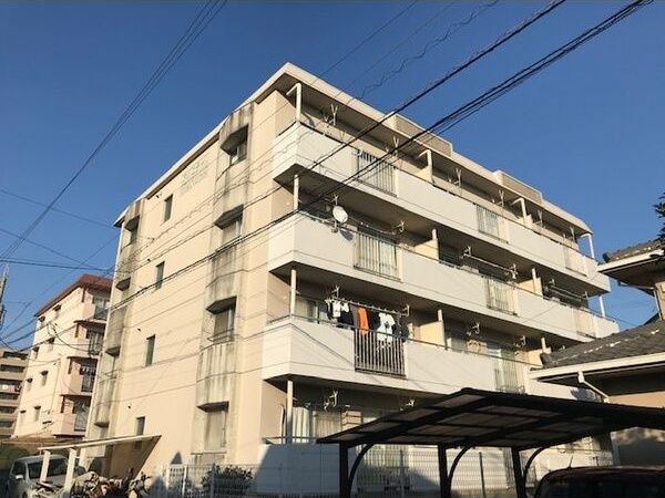 アメニティ板倉の外観