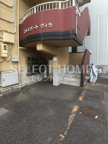 【エントランス】 | エキスパートヴィラ | 毎日通るエントランスはこのようになっています
