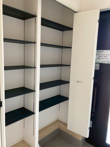 クレイドルガーデン松山市北吉田町 第2の収納