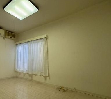 リシェス鶴間の居間・リビング