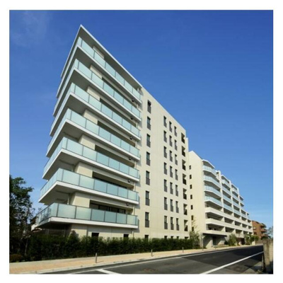 【外観】 | Brillia西荻窪 | 鉄筋コンクリート造のがっちりとした建物。