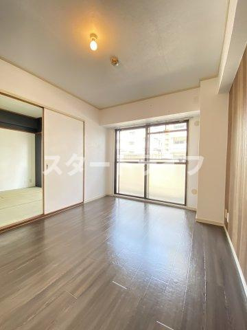 大阪市淀川区木川東４丁目の賃貸マンションの収納
