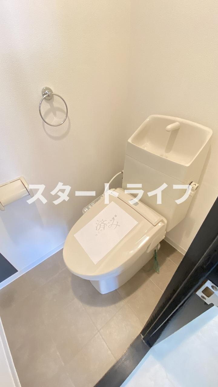 大阪市淀川区木川東４丁目の賃貸マンションのトイレ