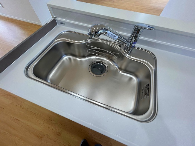 【キッチン】 | アトムセレクト船橋市新高根３丁目中古戸建て | シンク新品交換済み