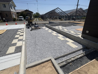 【駐車場】 | いろどりアイタウン古河市諸川23-P1　 | 最大で3台駐車可能です☆