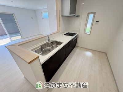 【キッチン】 | いろどりアイタウン古河市諸川23-P1　 | ご家族の顔を見ながらお料理できるシステムカウンターキッチン♪