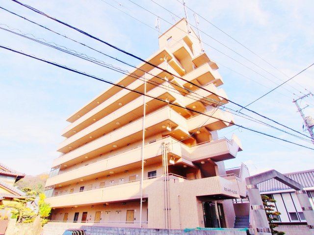 マルベリーヒルズの外観