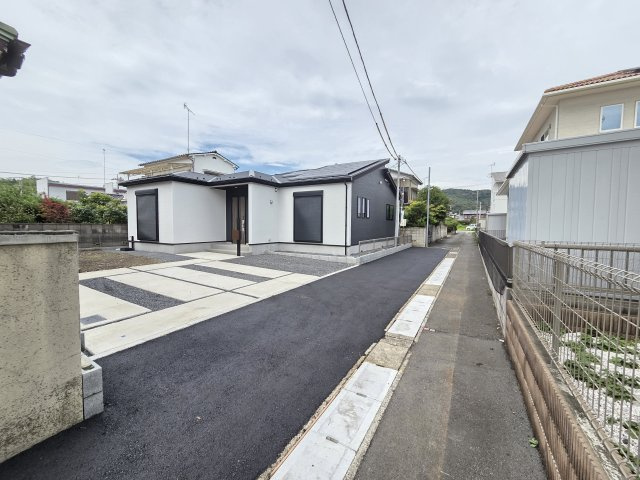 新築　太田市金山町2期　GRAFARE　１号棟	の前面道路含む現地写真|現地写真　東側接道幅員約4ｍ