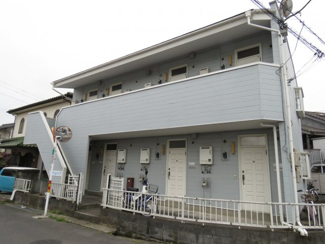 シャトルハイツの外観