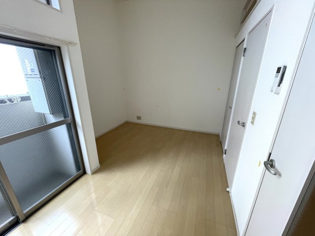 ビルーチェ並木Ａの洋室