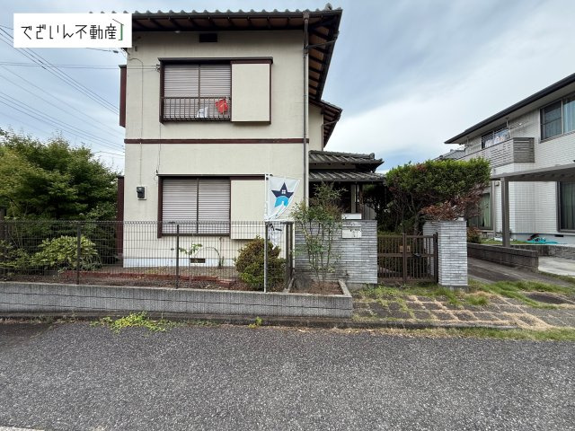 【外観】 | 東松山市旗立台　中古住宅   | 現地(2026年6月撮影)
リフォーム前
