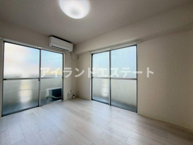 大塚マンション　角部屋　バストイレ別　2面バルコニーの内装