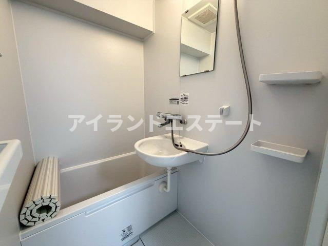 大塚マンション　角部屋　バストイレ別　2面バルコニーの浴室
