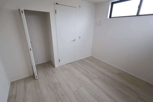 《仲介手数料無料》西東京市南町４丁目3-11新築一戸建てケイアイグレイスの洋室|3階 5.1帖