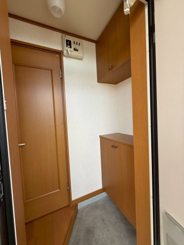 リレイションⅠの玄関