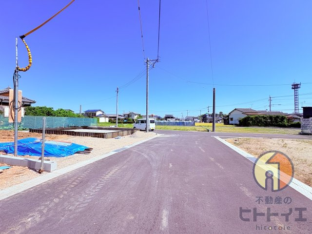 新築建売)八女市鵜池の前面道路含む現地写真