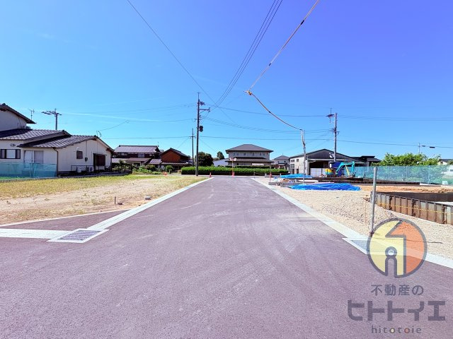 新築建売)八女市鵜池の前面道路含む現地写真