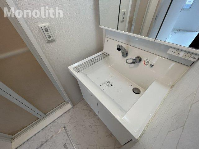 堺市西区鳳西町２丁のハイツの洗面所