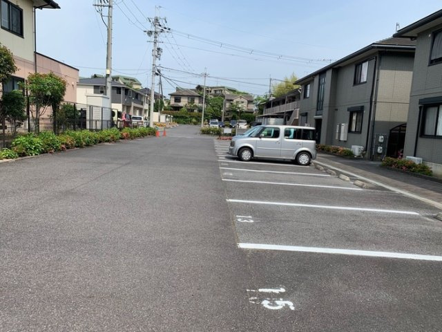モンテカンパーニャ　Ｃ棟の駐車場
