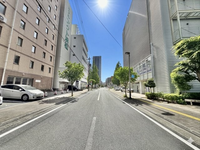 グラン・コートEAST25の周辺|物件前の道路になります。