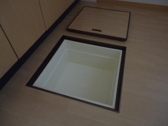 メゾンきたたかたの収納|床下収納