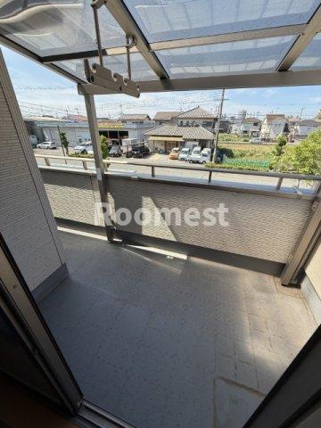 新野辺北町貸家のバルコニー|陽当たり良好なバルコニーです