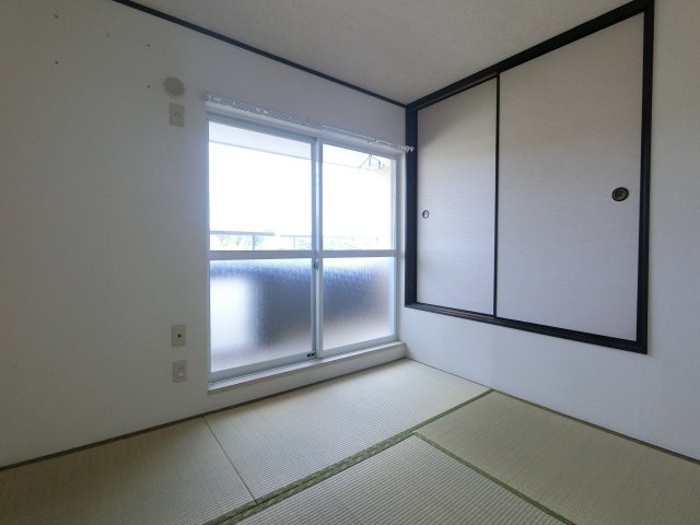 KE6番館の和室