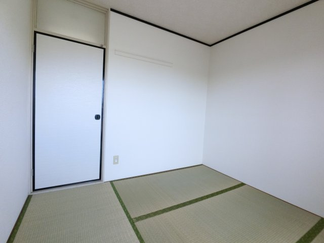 KE6番館の和室