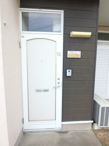KE6番館のエントランス