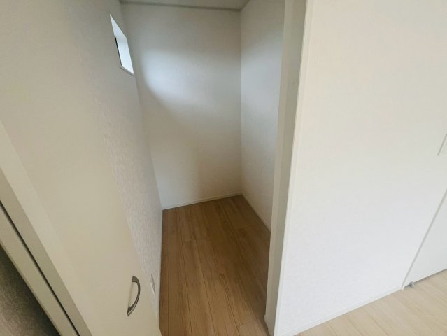 【Cradle Garden】　古河市中田　第６　全2邸のその他|〇２号棟　ストレージルーム〇
荷物や趣味が増えても安心の収納スペースを完備！
2026年8月撮影