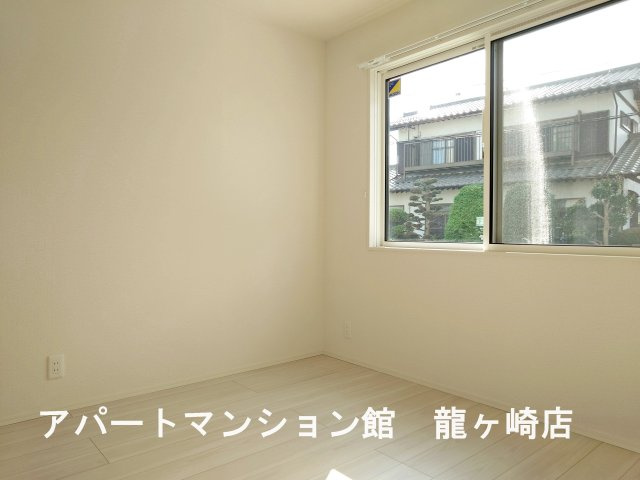 トリシア花水木 Ｙの寝室