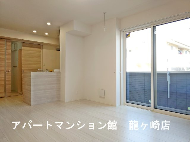 トリシア花水木 Ｙの居間・リビング
