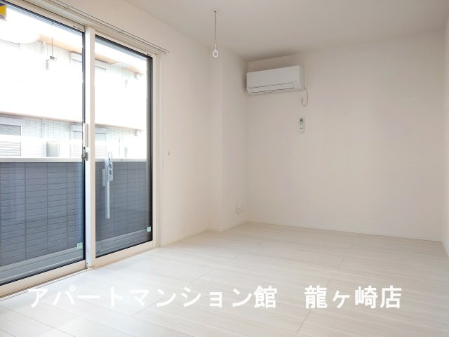 トリシア花水木 Ｙの居間・リビング