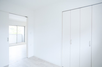 【洋室】 | ilusion下曽根 | 個人の部屋や寝室として使える洋室です※写真は類似です