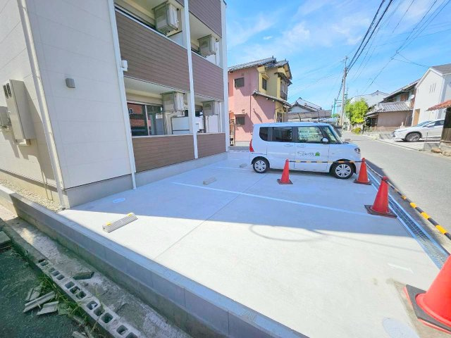 ジーメゾン大和郡山ルクディの駐車場