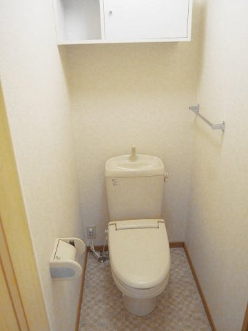 クラーベルⅠ　　 刈谷市近郊の賃貸はクラスホーム刈谷店のトイレ|落ち着いた色調のトイレです